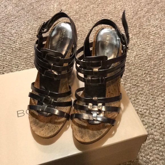 BCBGeneratiom wedge heels - Picture 2 of 6